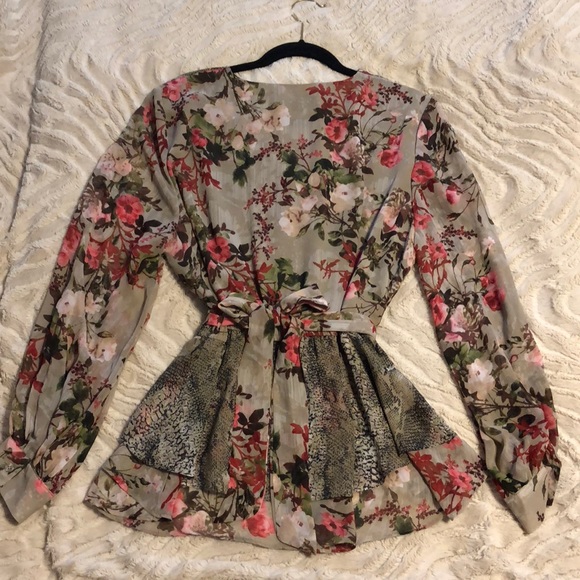 I.N.C Blouse Floral/Animal Print - Picture 2 of 5